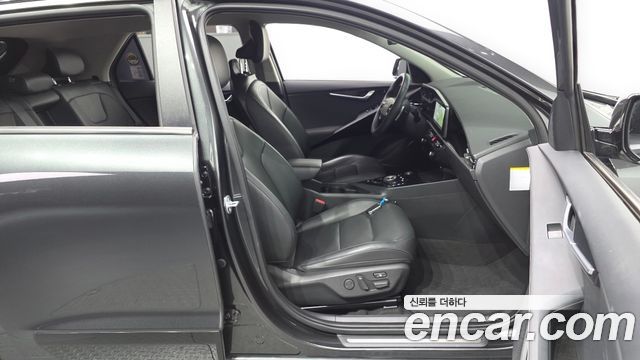 Kia Niro 2024 — photo 16