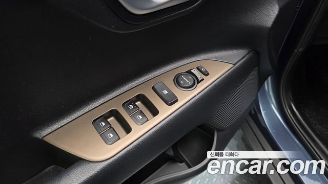 Kia Stonic 2019 — photo 18