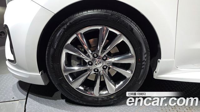 Kia Canival 2019 — photo 5