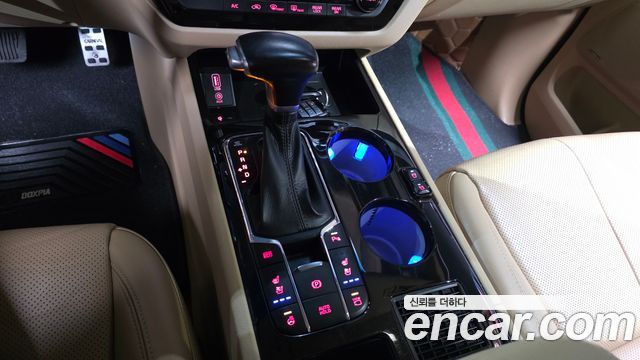 Kia Canival 2019 — photo 12