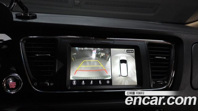 Kia Canival 2019 — photo 21