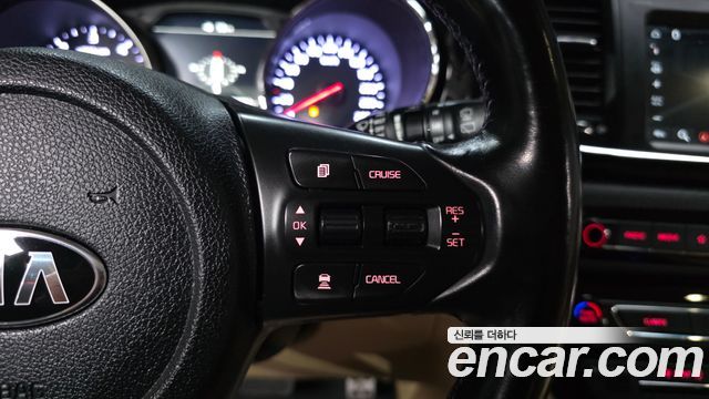 Kia Canival 2019 — photo 23