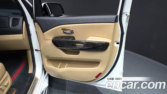 Kia Canival 2019 — photo 15