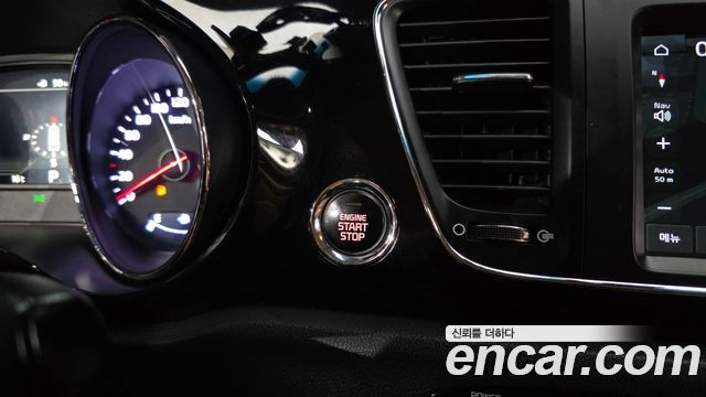 Kia Canival 2019 — photo 28