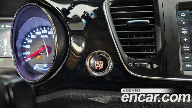 Kia Canival 2019 — photo 29