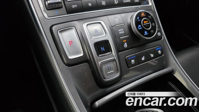 Hyundai Santafe 2022 — photo 12