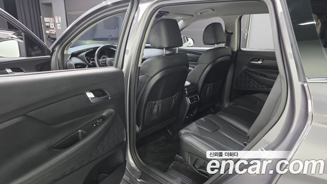Hyundai Santafe 2022 — photo 17