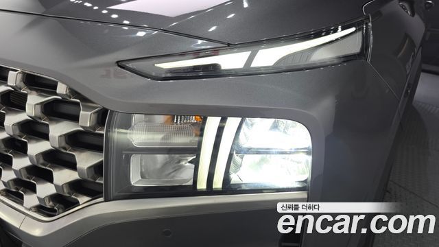 Hyundai Santafe 2022 — photo 8