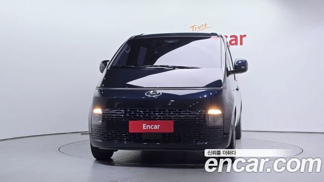 Hyundai Staria 2022 — photo 3