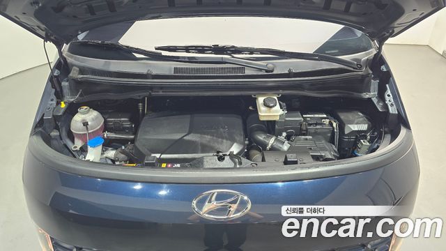Hyundai Staria 2022 — photo 6
