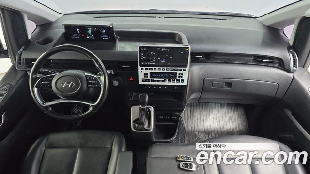 Hyundai Staria 2022 — photo 10