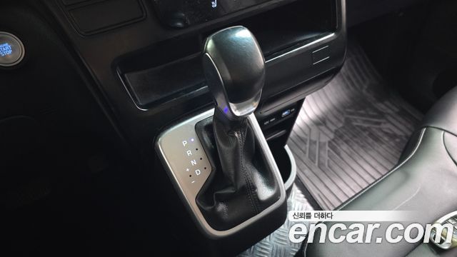 Hyundai Staria 2022 — photo 12