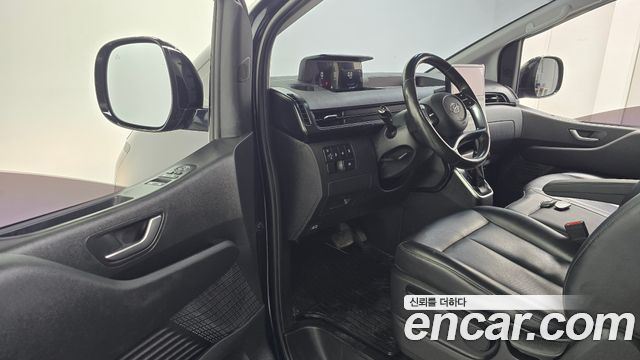 Hyundai Staria 2022 — photo 13