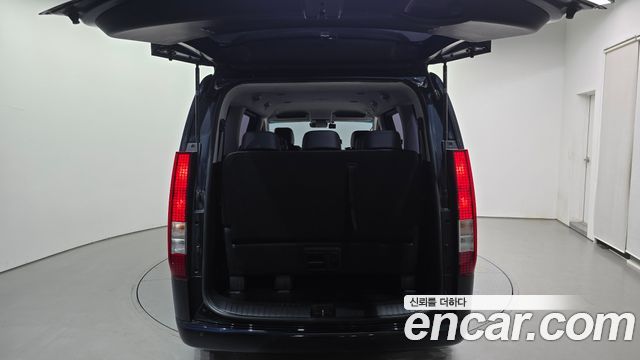 Hyundai Staria 2022 — photo 30