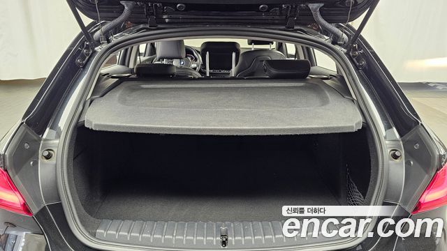 BMW 1-Series 2022 — photo 22