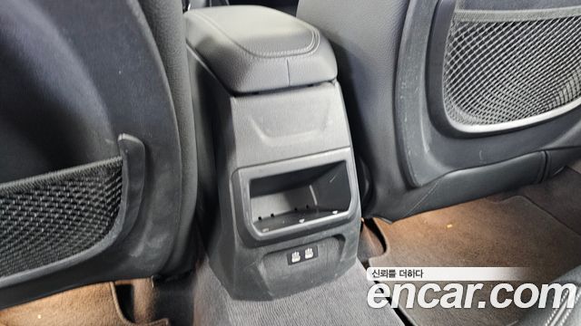 BMW 1-Series 2022 — photo 31