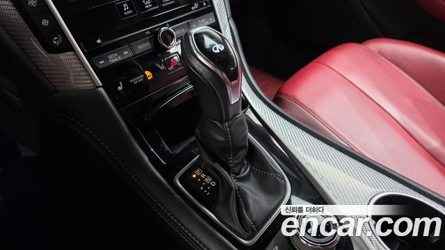 Infiniti Q60 2018 — photo 12