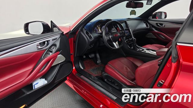 Infiniti Q60 2018 — photo 13