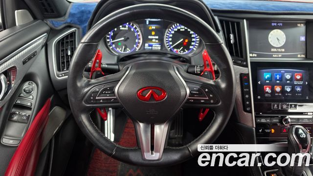 Infiniti Q60 2018 — photo 18