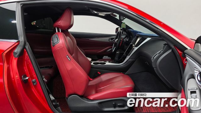 Infiniti Q60 2018 — photo 16