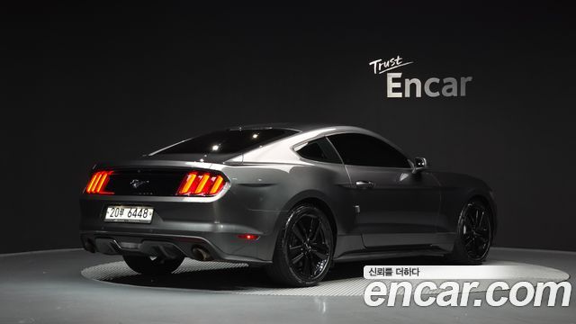 Ford Mustang 2015 — photo 2