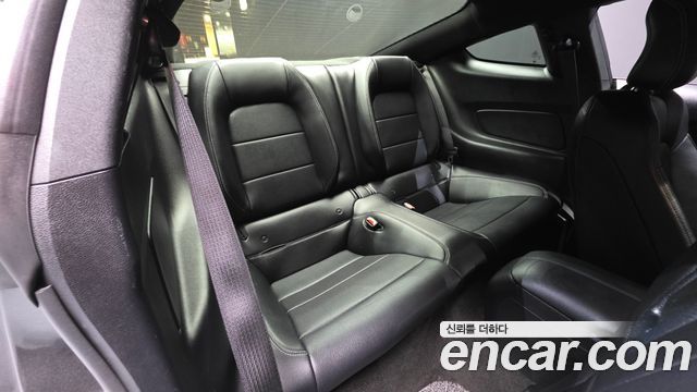 Ford Mustang 2015 — photo 12