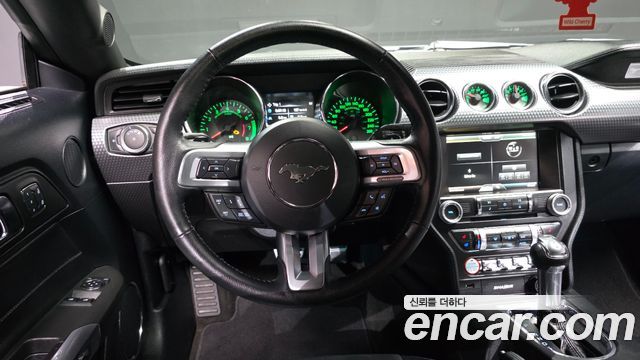 Ford Mustang 2015 — photo 13