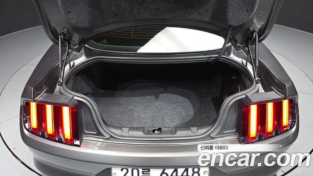 Ford Mustang 2015 — photo 20