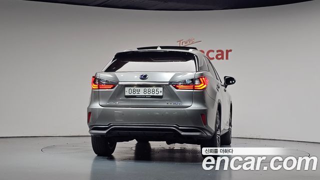 Lexus RX 2019 — photo 4