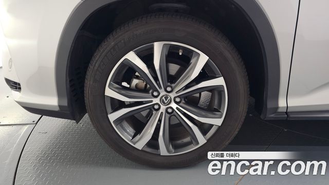 Lexus RX 2019 — photo 5