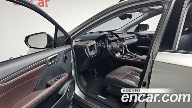 Lexus RX 2019 — photo 13