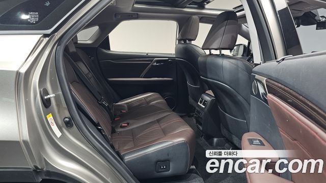 Lexus RX 2019 — photo 17