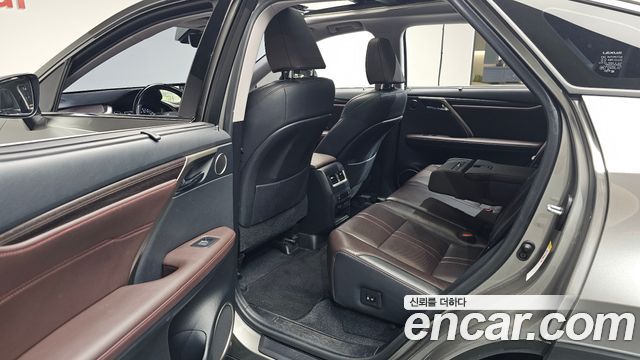 Lexus RX 2019 — photo 18