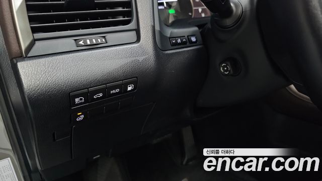 Lexus RX 2019 — photo 22