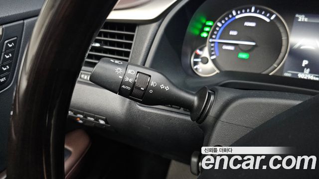Lexus RX 2019 — photo 23