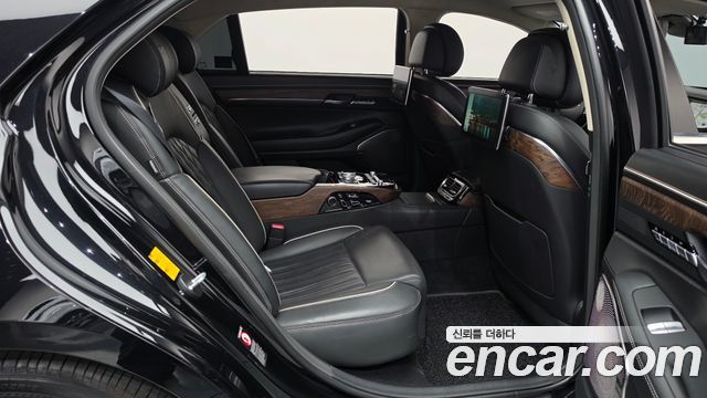 Genesis G90 2020 — photo 12