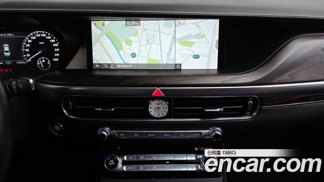 Genesis G90 2020 — photo 14