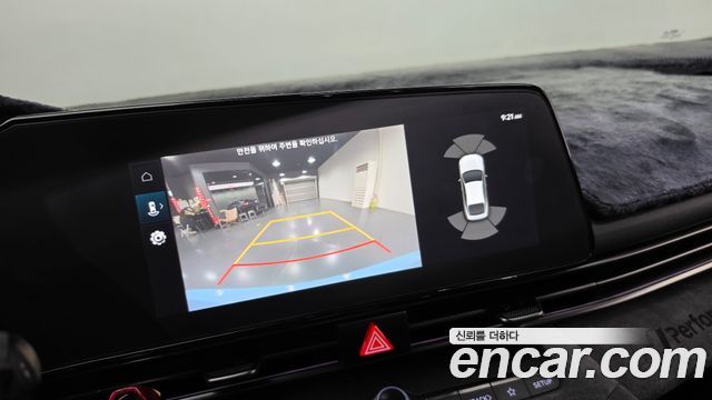 Hyundai AVANTE 2022 — photo 19