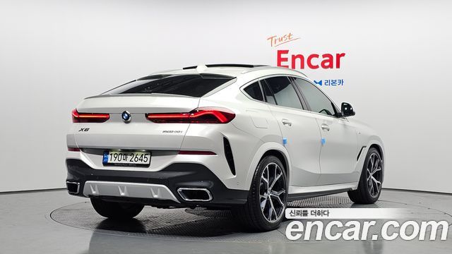 BMW X6 2022 — photo 2