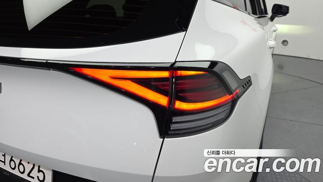 Kia Sportage 2022 — photo 9
