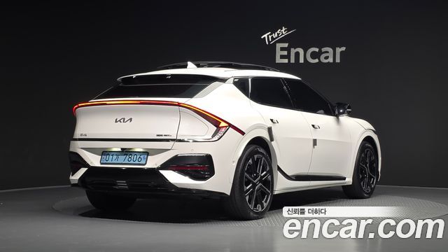 Kia EV6 2025 — photo 2