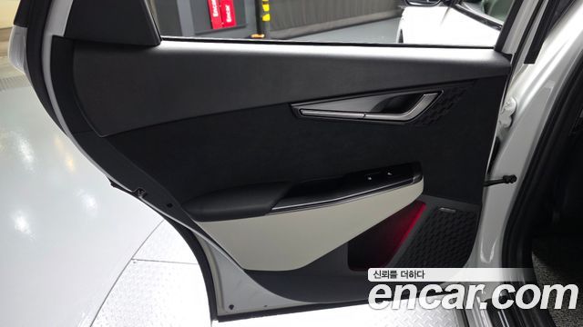 Kia EV6 2025 — photo 15