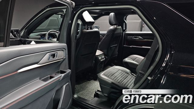 Ford Explorer 2025 — photo 12