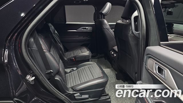 Ford Explorer 2025 — photo 19