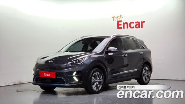 Kia Niro 2019 — photo 1