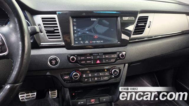 Kia Niro 2019 — photo 20