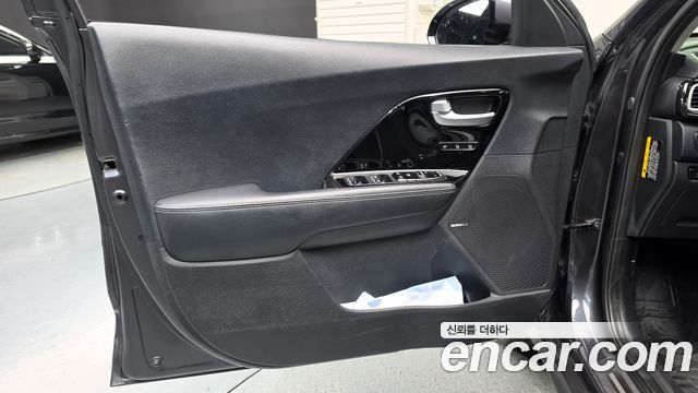 Kia Niro 2019 — photo 14