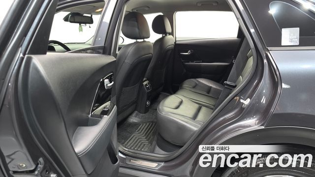 Kia Niro 2019 — photo 16
