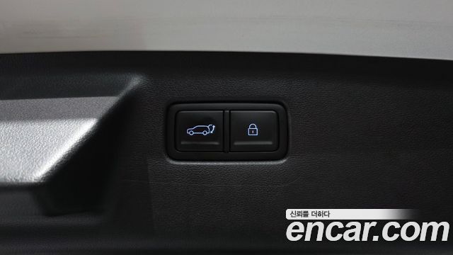 Hyundai Santafe 2024 — photo 28