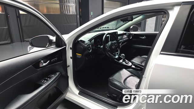 Kia K3 2019 — photo 10
